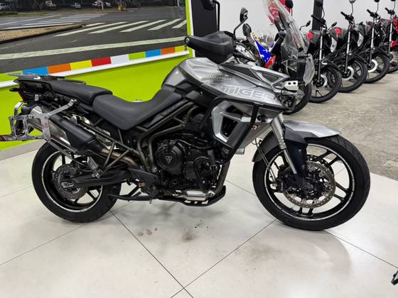 TRIUMPH TIGER 800 XRT 